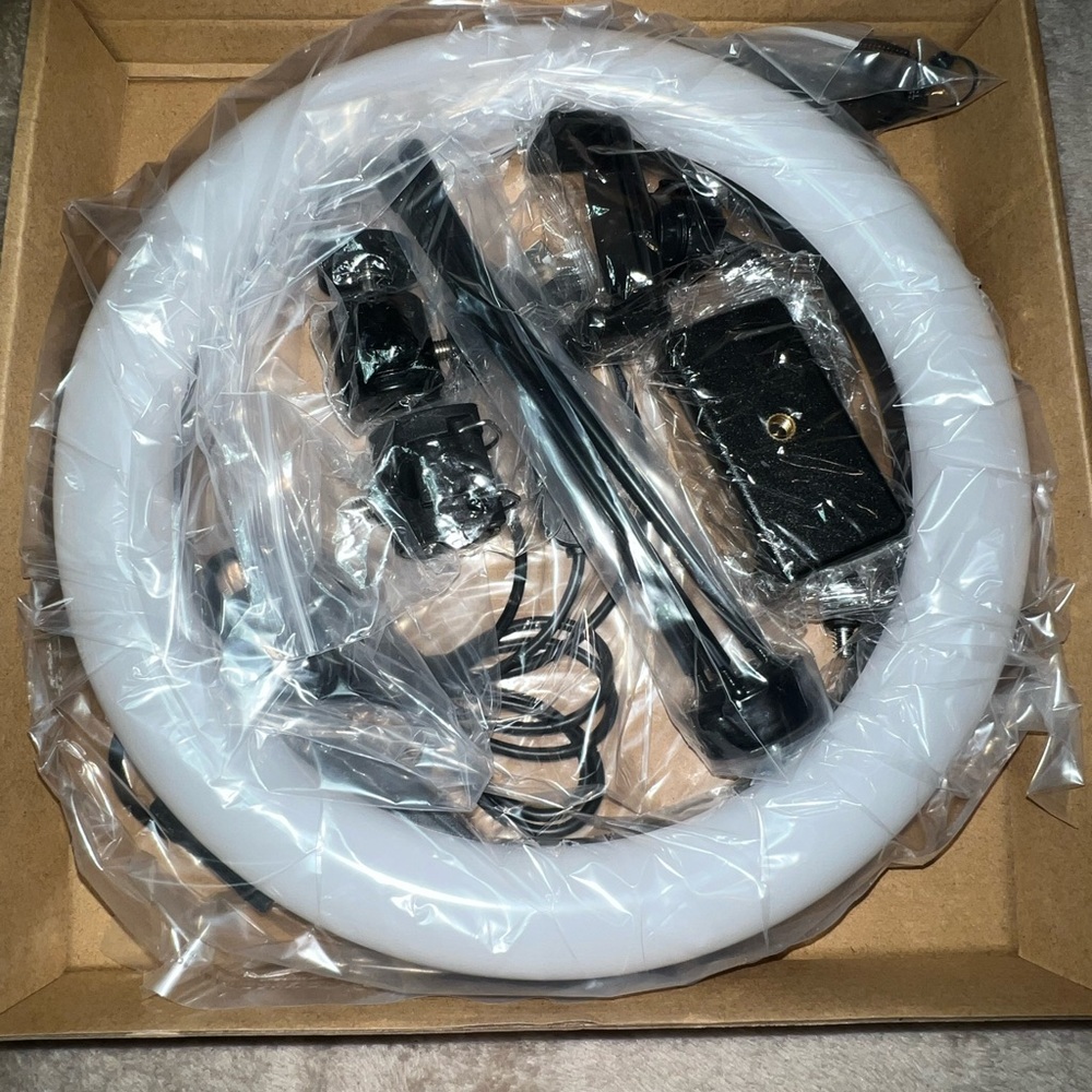 LED Ring light - Picture 2 of 5